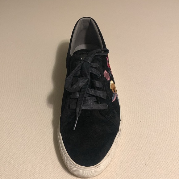 Sketchers Women’s Embroidered Sneakers - Picture 2 of 9